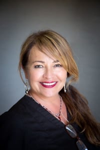 Laura Dental Assistant